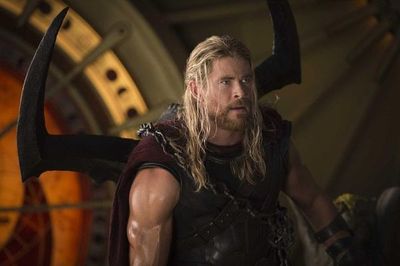 Chris Hemsworth, un intrépido mercenario que llega a Netflix el 24 de abril - Gente - ABC Color