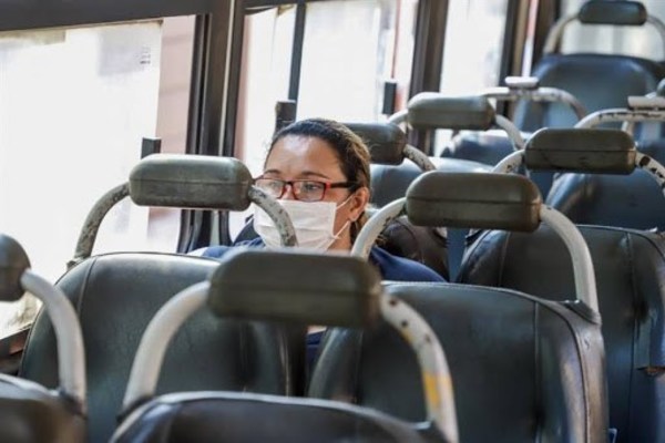 Buses regularán frecuencia y no dejarán subir a pasajeros sin tapabocas en Asunción - ADN Paraguayo