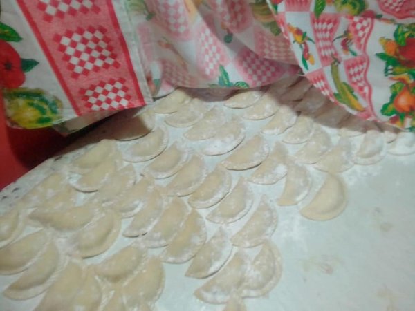 Niña rompió su alcancía para hacer empanadas y repartir