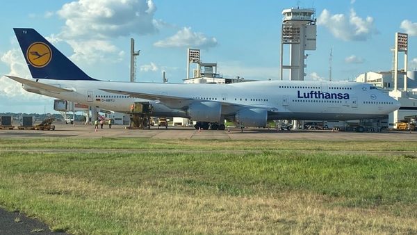 Vuelo de repatriación: vuelta a casa de 360 alemanes que quedaron varados en Paraguay