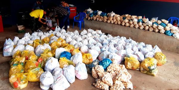 Caazapá: Comunicadores entregaron 530 kits de alimentos a familias vulnerables