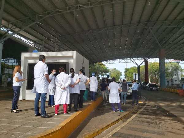 Piden que compatriotas que ingresan sean enviados a sus respectivos departamentos y advierten de posible brote del Covid-19 en CDE - ADN Paraguayo