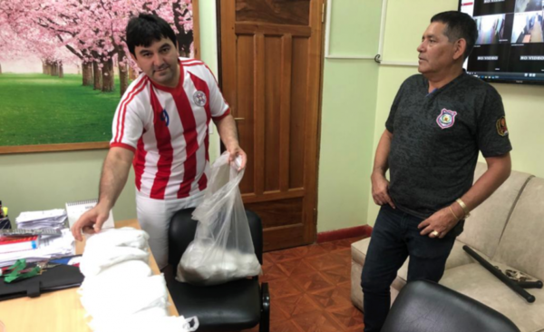 HOY / Presos elaboran tapabocas en cárceles de Tacumbú y Ciudad del Este