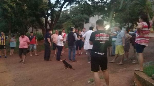 Manifestación contra contra confinados en hotel de Cucho - ABC en el Este - ABC Color