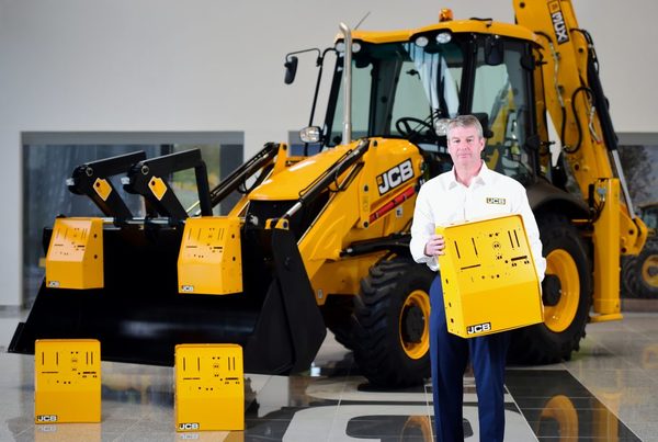 JCB colabora con la fabricación de partes para respiradores