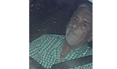 Periodista "pillado" por manifestantes al salir de motel de Cucho con un joven - ADN Paraguayo