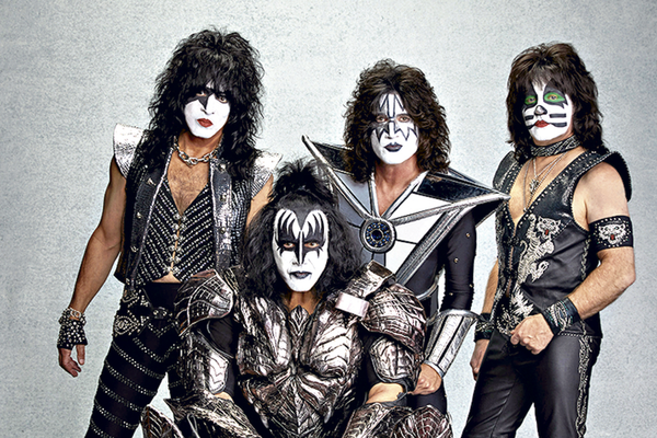 Kiss reprogramó para noviembre su gira final