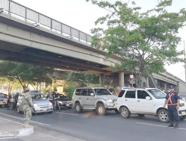 Semana Santa: prohibida entrada y salida de Asu | Crónica