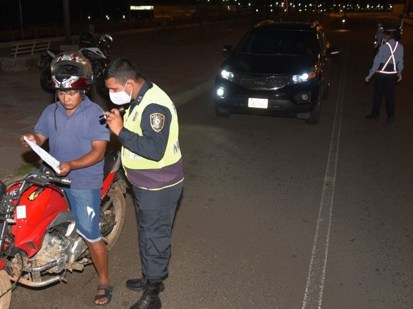 Intensifican  control policial y militar en zonas comerciales por fin de mes