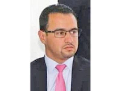 Multitienda  suspende actividad laboral