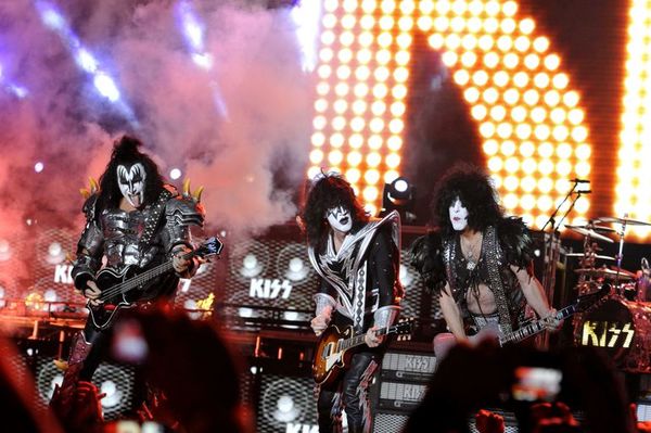 Kiss anuncia nuevas fechas  para su gira por Sudamérica - Artes y Espectáculos - ABC Color