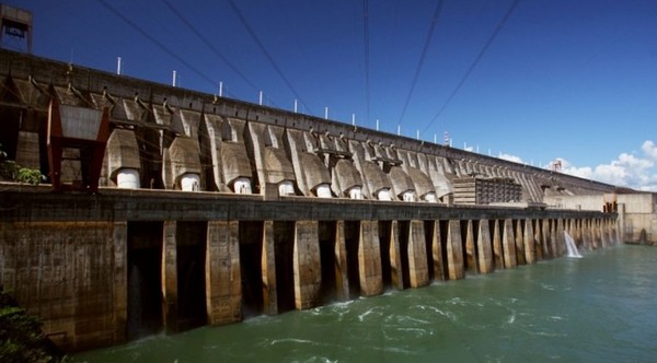 Amenaza de paralizar Itaipú: fiscales analizan dos hechos punibles