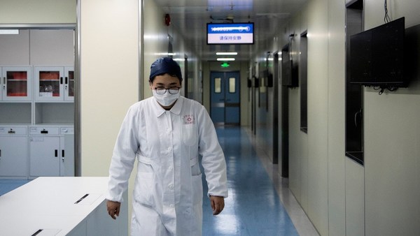 El científico que lideró la lucha contra el coronavirus en China revela el "gran error" que cometen EE.UU. y Europa - Digital Misiones