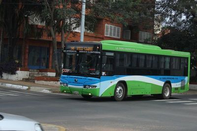 Choferes de colectivos dejan de operar por temor a contagio de coronavirus