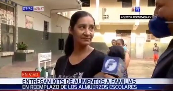 Madre de siete hijos renuncia a kit para que no falte a un niño