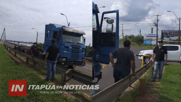 INTERCEPTAN CAMIÓN QUE ATRAVESÓ EL PUENTE INTERNACIONAL SAN ROQUE HACIA ENCARNACIÓN.