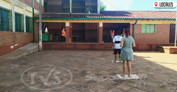 Escuela 640 del B° San Isidro inició con la entrega de la merienda escolar