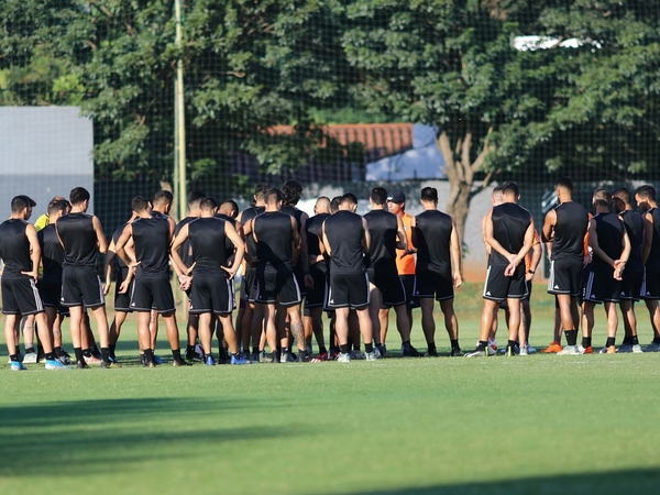 Olimpia no reducirá el salario de sus jugadores