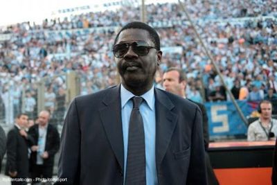 Muere por coronavirus expresidente del Marsella - Fútbol - ABC Color