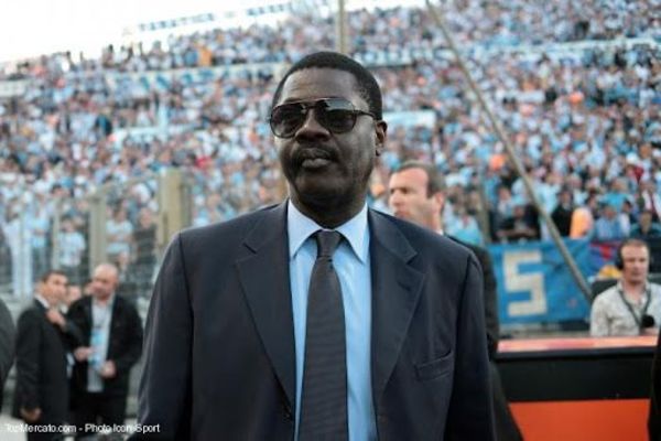 Muere por coronavirus expresidente del Marsella - Fútbol - ABC Color
