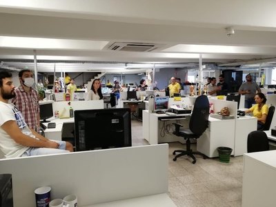 Allanan diario ABC Color por incumplir medidas sanitarias | Crónica