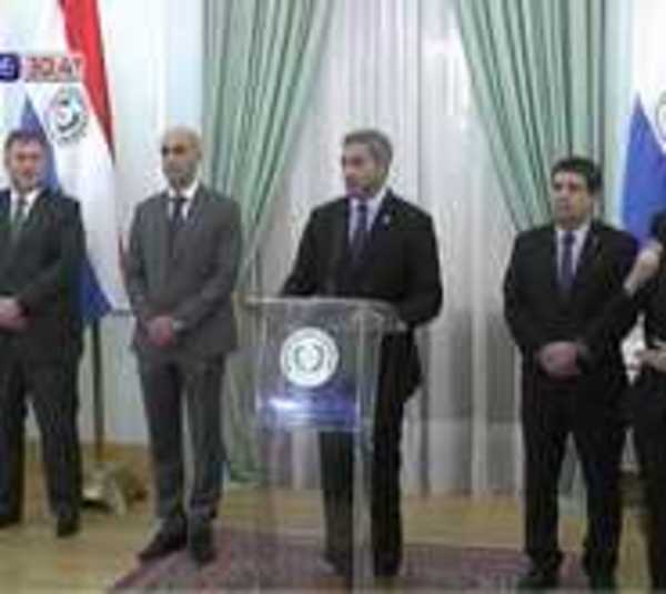 Ejecutivo dispone USD 100 millones para Salud - Paraguay.com