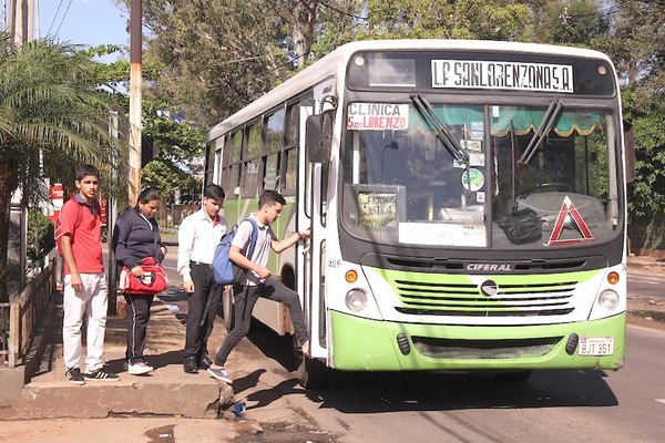 Semana Santa sin un solo micro | Crónica