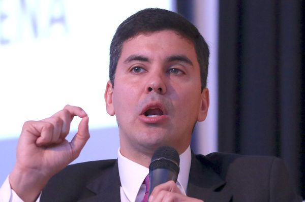 Peña llama a un contrato social para reformar el Estado