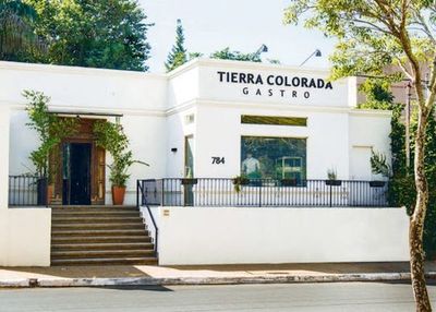 Restó Tierra Colorada cerró sus instalaciones