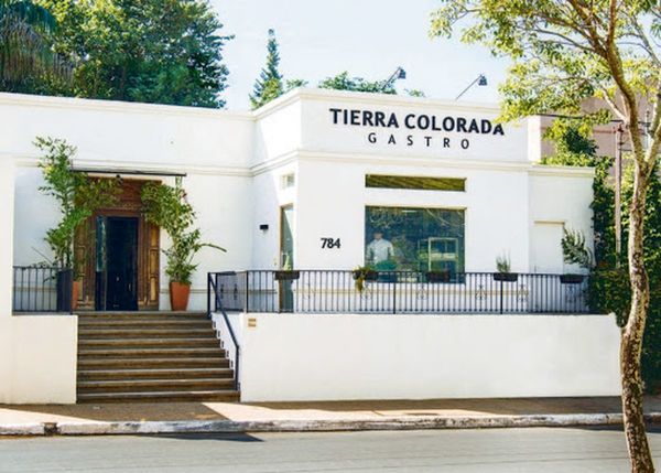 Restó Tierra Colorada cerró sus instalaciones