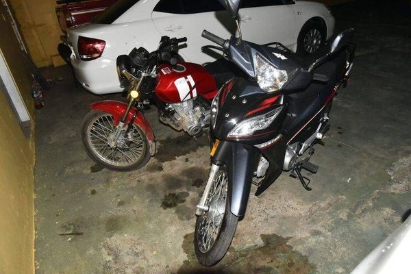 Motochorros quisieron despistar a policías, pero fueron detenidos