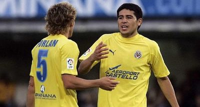 Riquelme y Forlán, en el once histórico del Villarreal - Fútbol - ABC Color