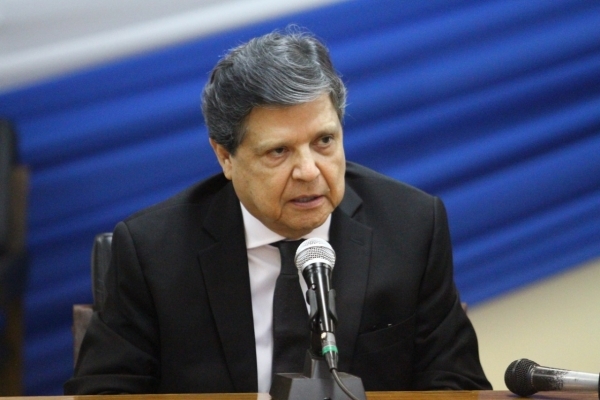 Gobierno adopta medidas para restringir tránsito de personas y vehículos - .::RADIO NACIONAL::.