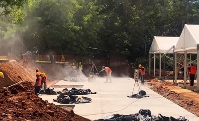 HOY / Covid-19: Rápida construcción de los dos hospitales de contingencia