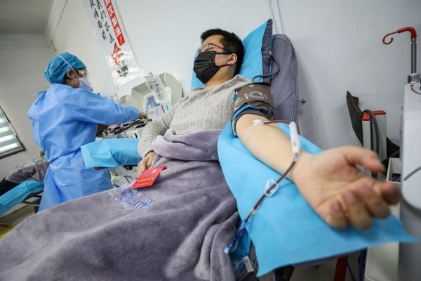 Propondrán uso de plasma sanguíneo para tratar casos de Covid-19