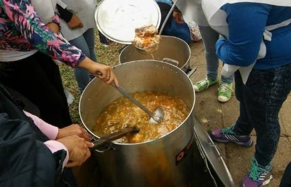 HOY / Pastoral Social impulsa campaña para brindar un plato de comida familias de escasos recursos de Asunción