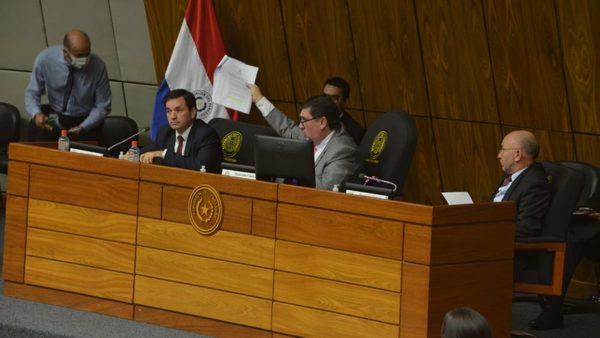 Una vez más, senadores postergaron analizar proyectos que eliminan privilegios