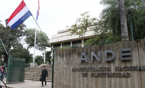 HOY / Siguen los recortes en el sector público: ANDE suspende descuento del 50% en factura de funcionarios