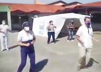 Un bailongo anticoronavirus | Crónica