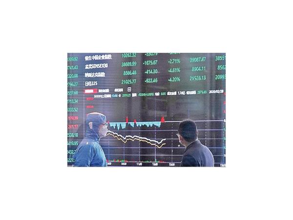 Diversos sectores se ven afectados por la crisis  actual
