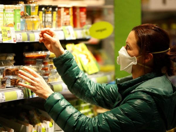 Economía global puede contraerse cerca del 1% o más por el Covid-19