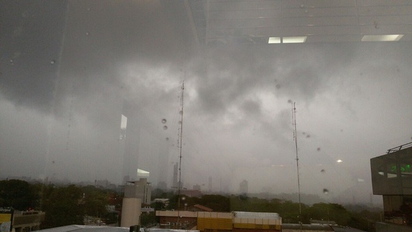 Lluvias con tormentas eléctricas y descenso de temperatura desde hoy jueves