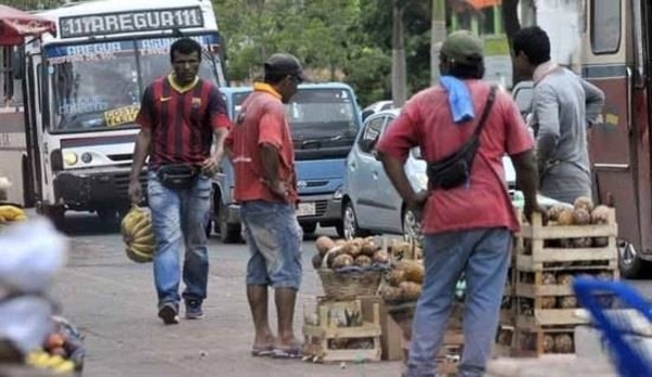 HOY / Covid-19: Vendedores ambulantes piden al Estado rapidez en asistencia