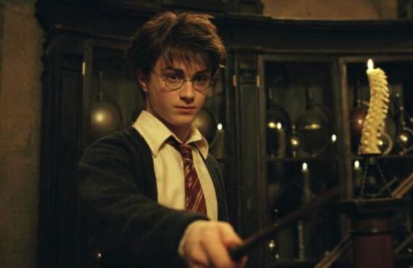 Abren cursos online para aprender magia en el colegio de Harry Potter durante la cuarentena - SNT