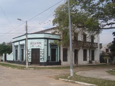 Rociador Sanitario en el Acceso Principal a Pilar. - .::RADIO NACIONAL::.