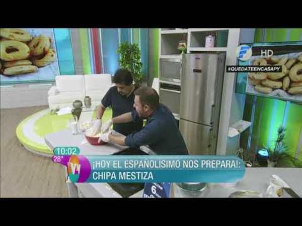 El Pionero cocinando chipas en Vive la Vida XL