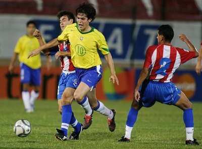 Exitoso como futbolista y hoy día entrenador, 'Chiqui' cumple 49 años
