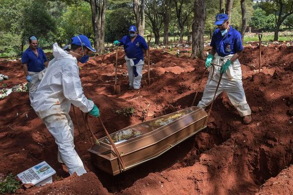 Entierros exprés en el mayor cementerio de América Latina por coronavirus - Mundo - ABC Color