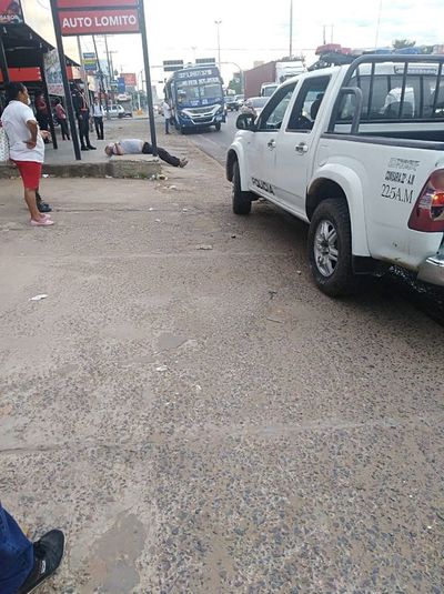 Hombre que se desvaneció en la vía pública está en observación en el hospital San Jorge - Nacionales - ABC Color