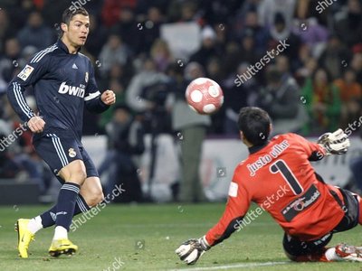 Villar recuerda con orgullo sus enfrentamientos con Messi y Cristiano